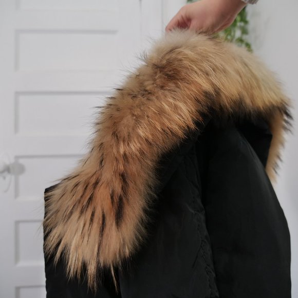 Luxury faux fur black coat, size US S/XS - Picture 3 of 14